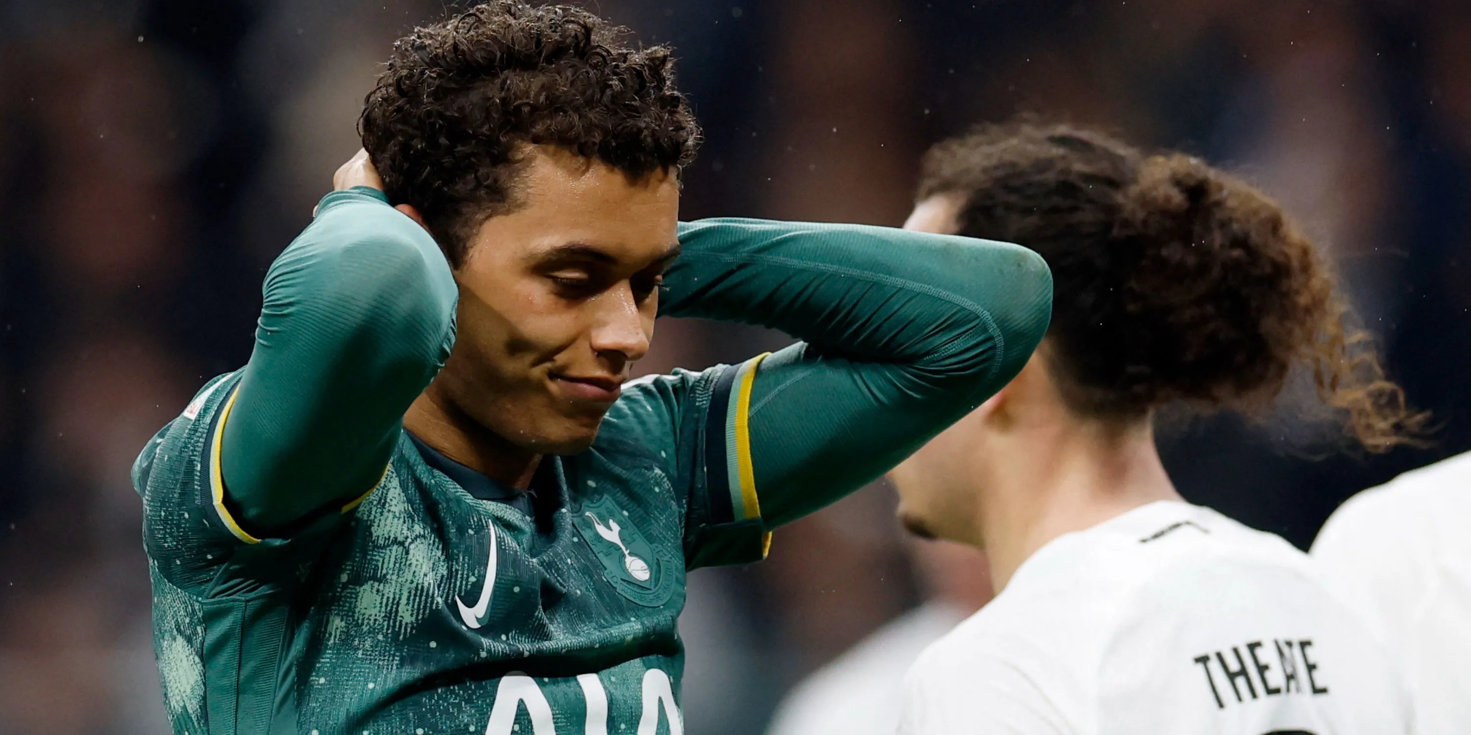 Brennan Johnson - tiền vệ xứ Wales trong bộ áo Tottenham Hotspur