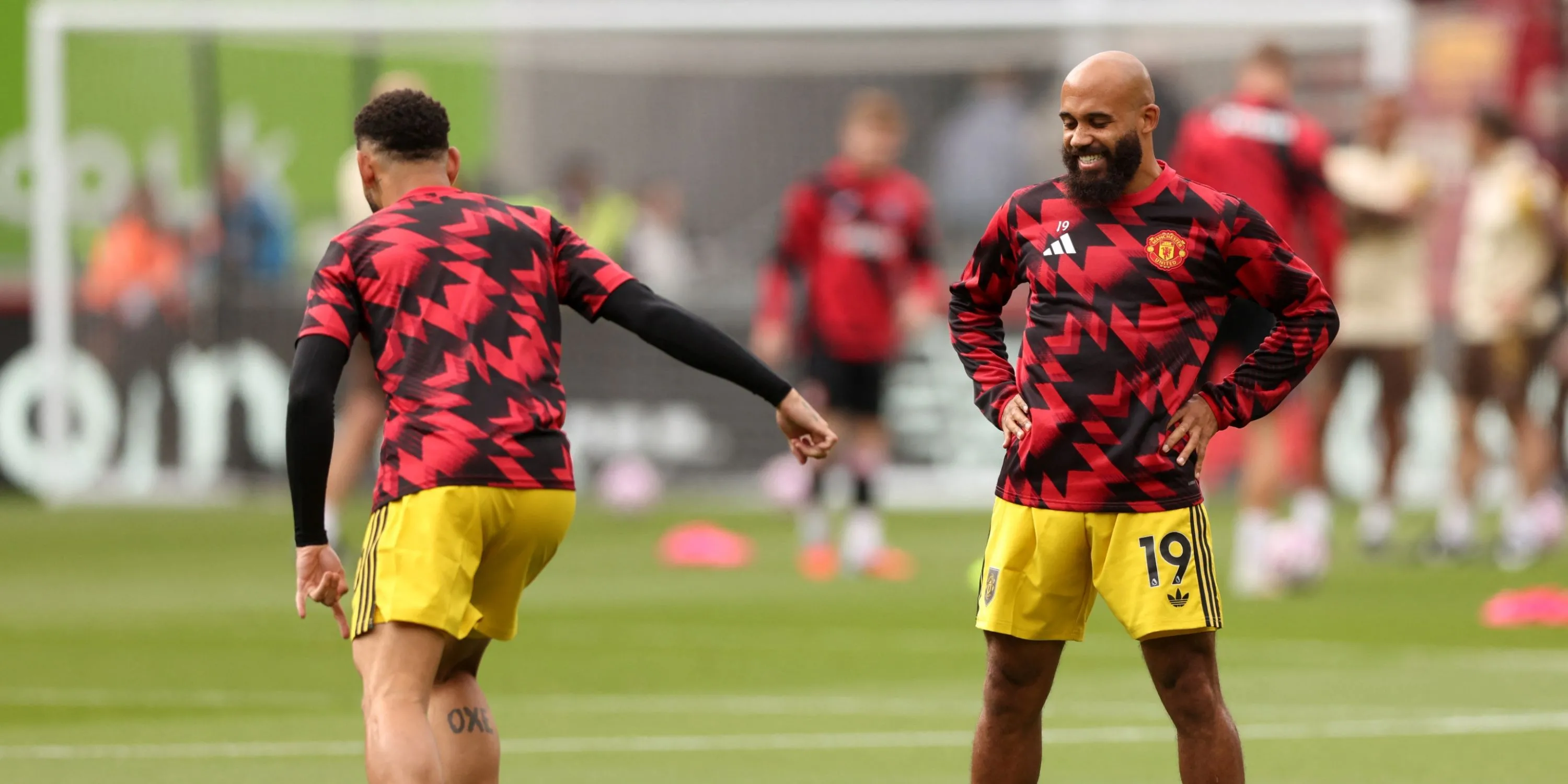 Bryan Mbeumo và Matheus Cunha thi đấu cho Manchester United