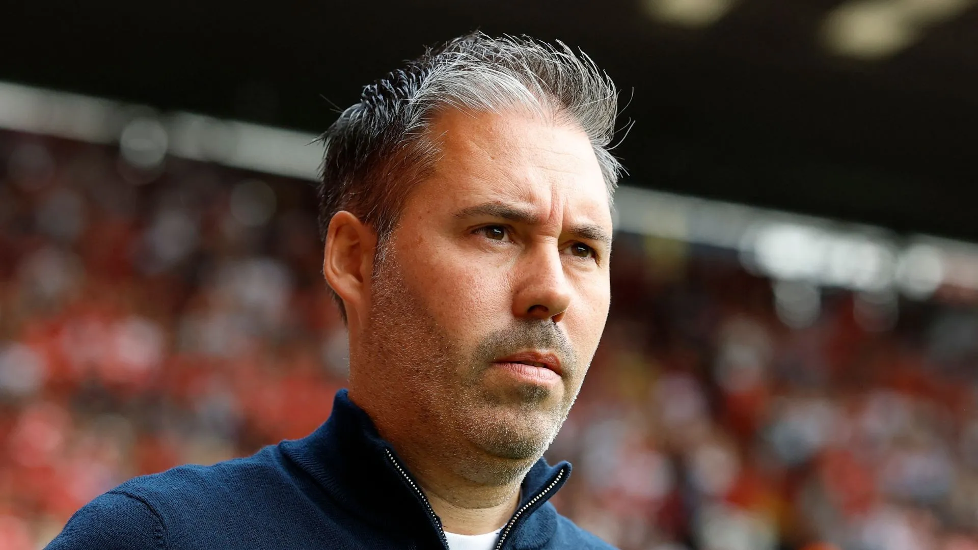 Huấn luyện viên Marti Cifuentes của Leicester City trong buổi tập luyện