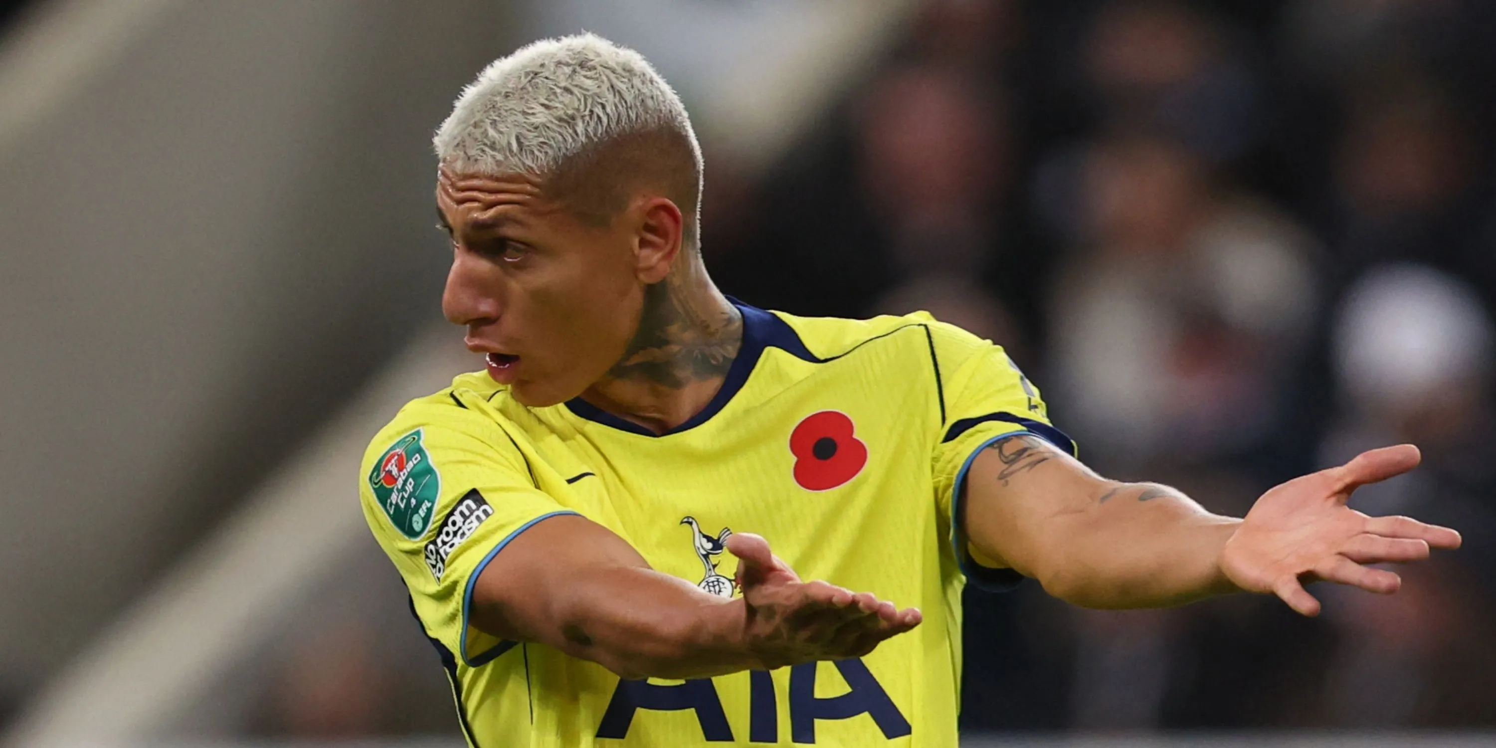 Richarlison thi đấu cho Tottenham tại Ngoại hạng Anh