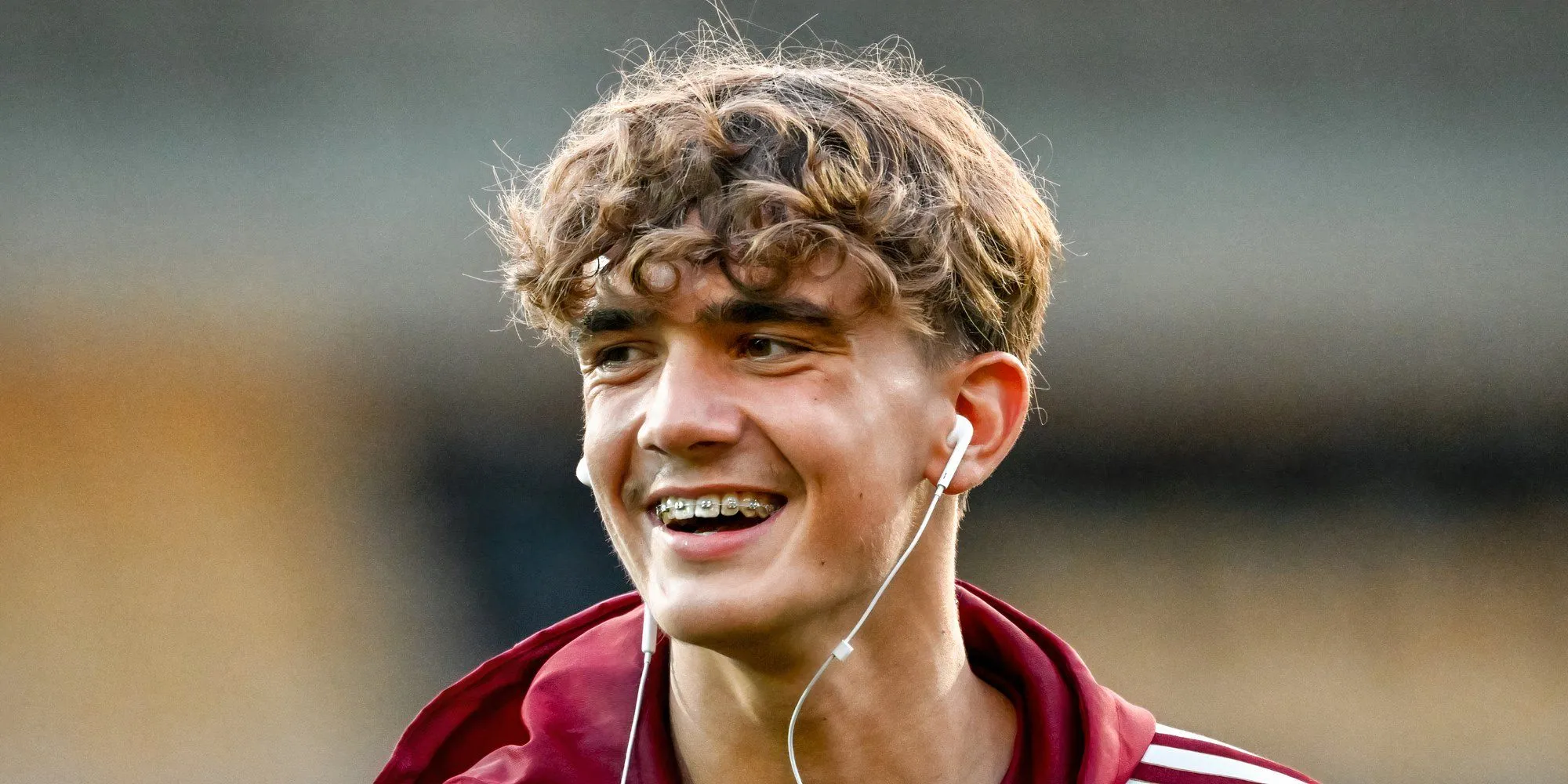 Tiền vệ trẻ Max Dowman của Arsenal trong trang phục Pháo thủ